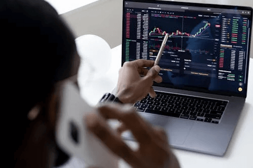 BitcoinApex Gemeinschaft und Unterstützung